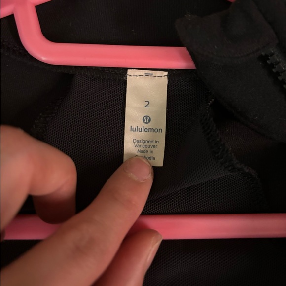 *SOLD* Lululemon Define Jacket size 2 - Picture 5 of 5